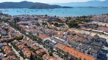 شقة دوبلكس جميلة تحتوي على غرفتي نوم في مركز Fethiye